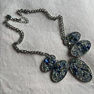 Elegant Silver and Blue Pendant Necklace